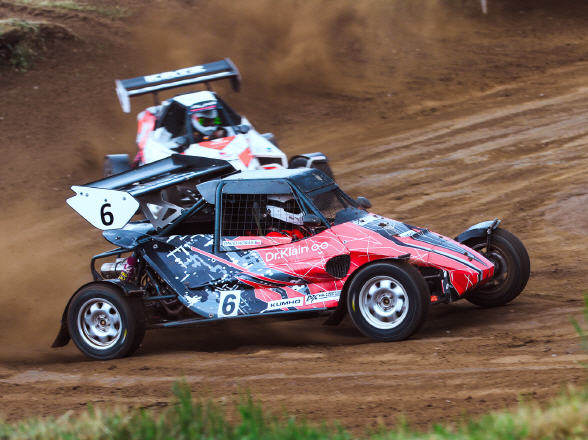 Autocross-Buggy auf der Piste